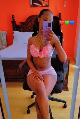 Adrian 0799332724